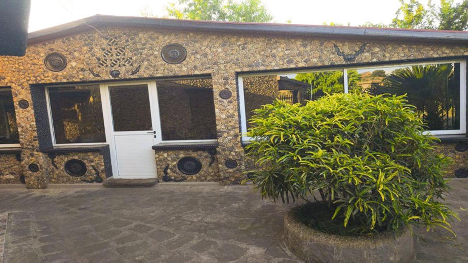 Hotel Restaurant Le Miamiam Glouglou Ambositra Exterior foto